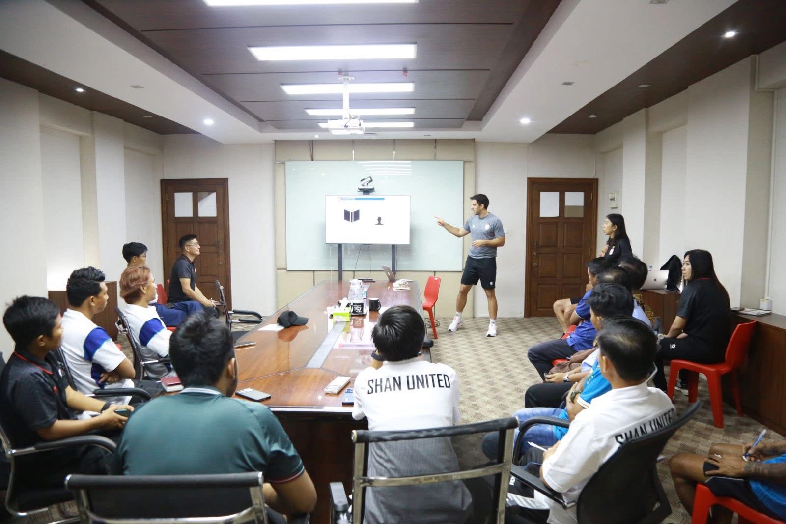 fifa-mentor-meeting-9